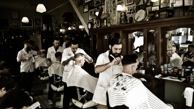 20 conseils de tous poils pour prendre soin des cheveux hommes et entretenir sa barbe